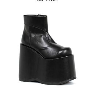 Black Platform Ankle Boots By ELLIE